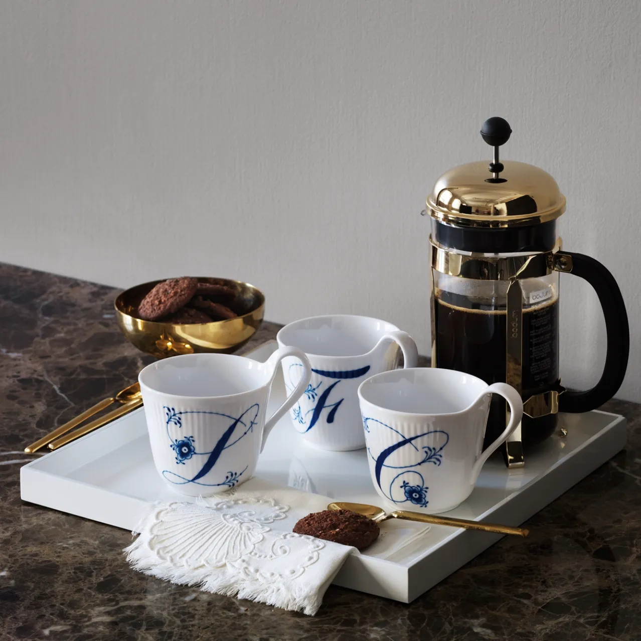 Alphabet Collection High Handle Cup, F, 33 cl