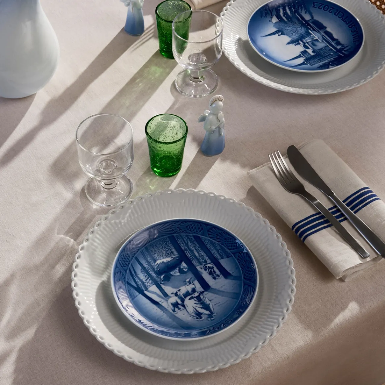 Blue Collectibles Angel with Hymn Book, 9.5 cm