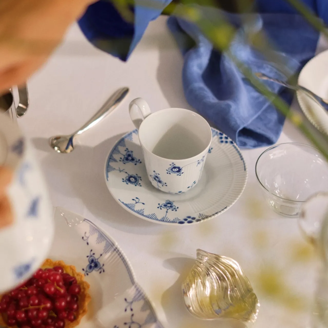 Blue Elements High Handle Cup, 24 cl