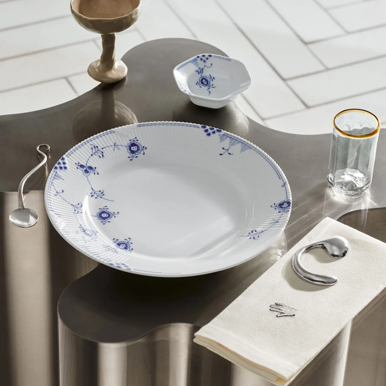 Blue Elements Plate, 28 cm