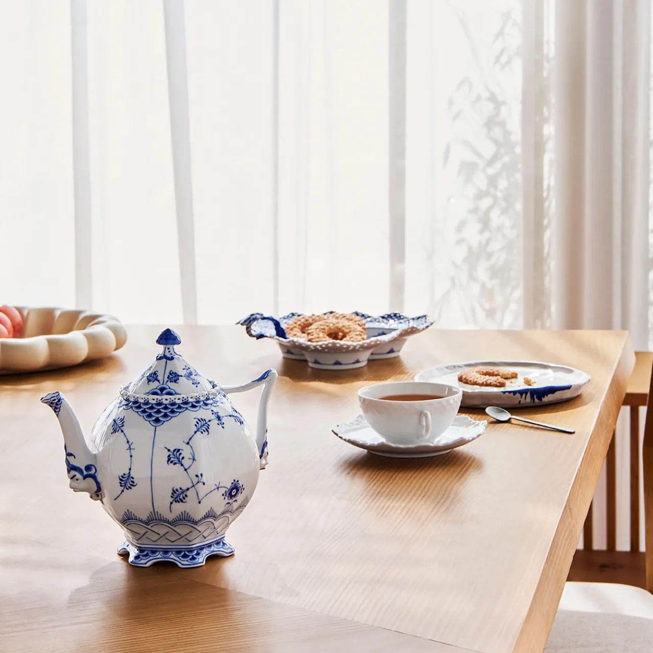 Blue Fluted Full Lace Cup and Saucer, 20 cl