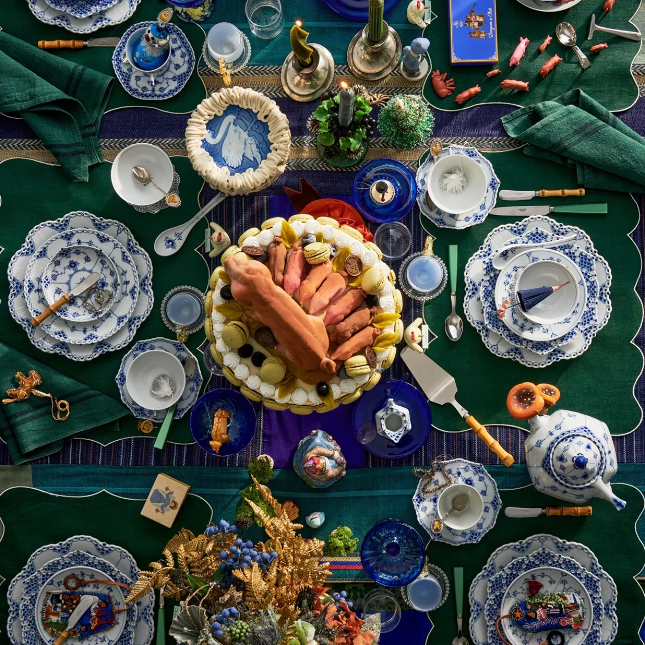 Blue Fluted Full Lace Dish, 25 cm