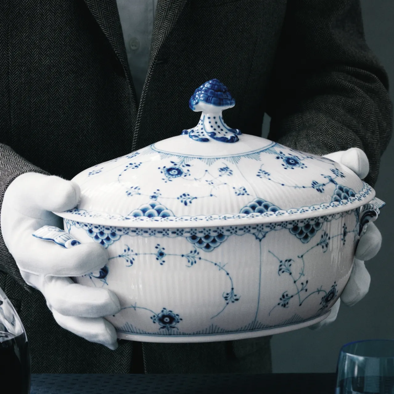 Blue Fluted Half Lace Tureen with Lid, 200 cl