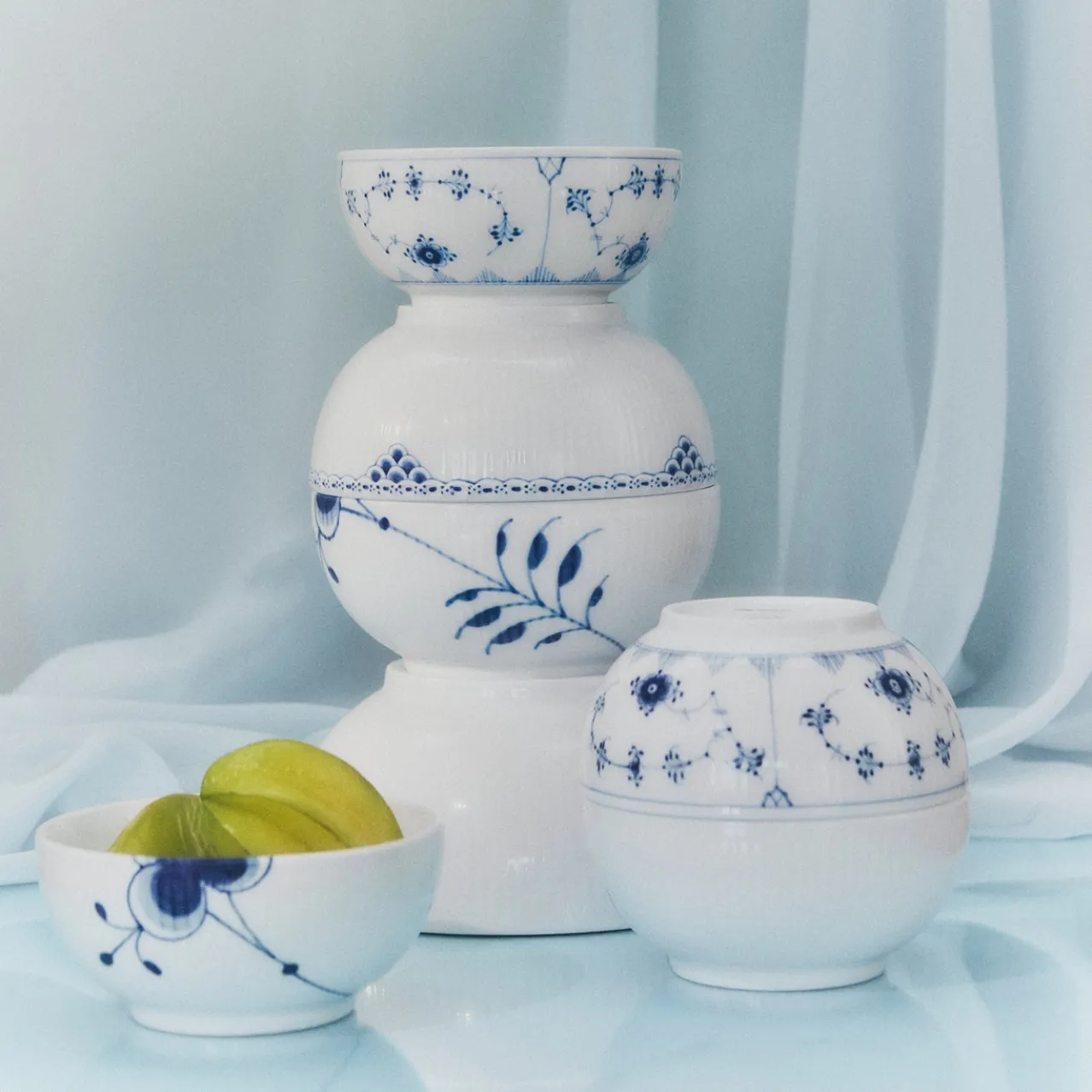 Blue Fluted Mega Bowl, 180 cl