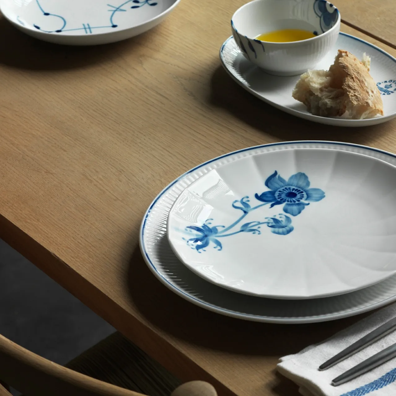 Blue Fluted Mega Bowl, 24 cl