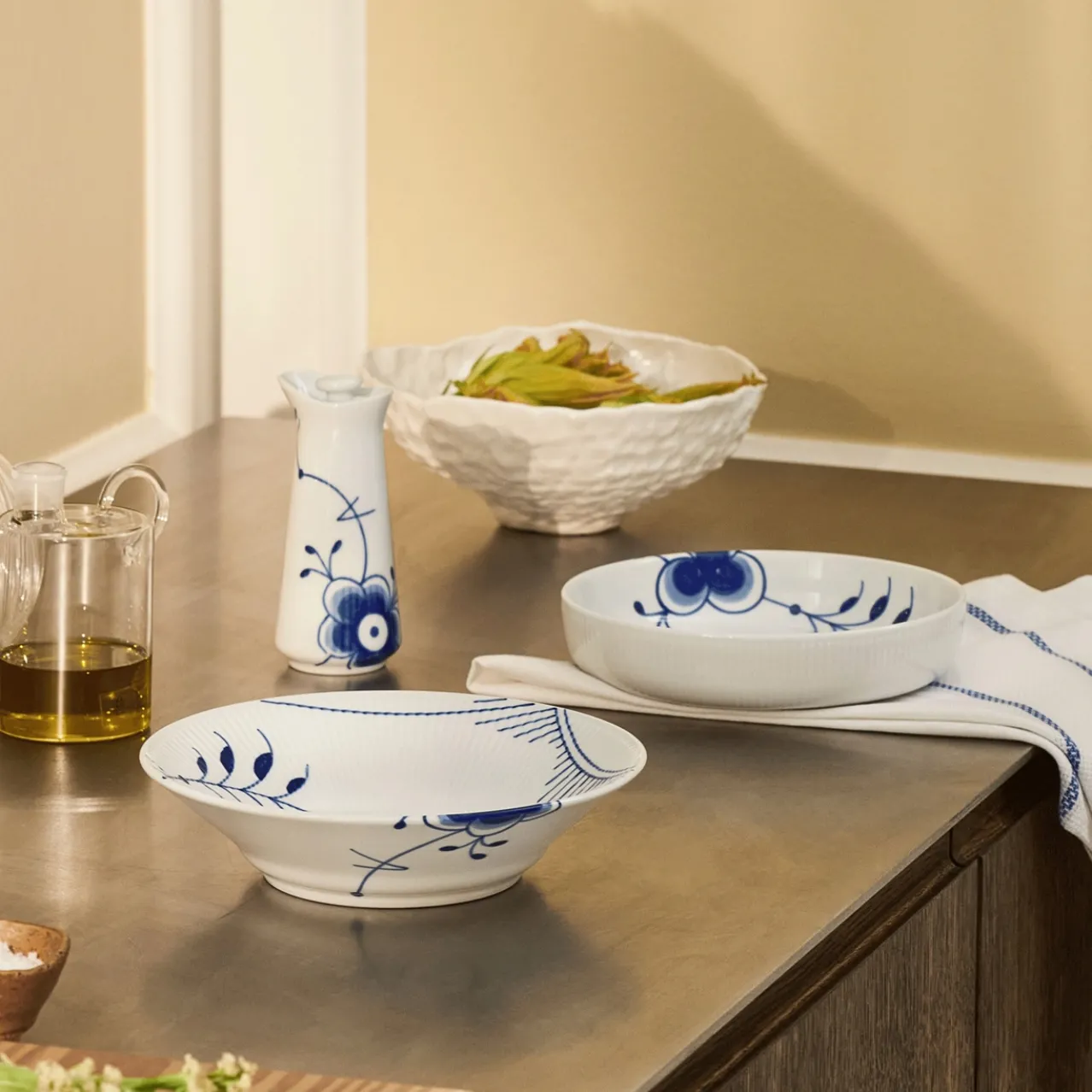 Blue Fluted Mega Plate Deep, 21 cm