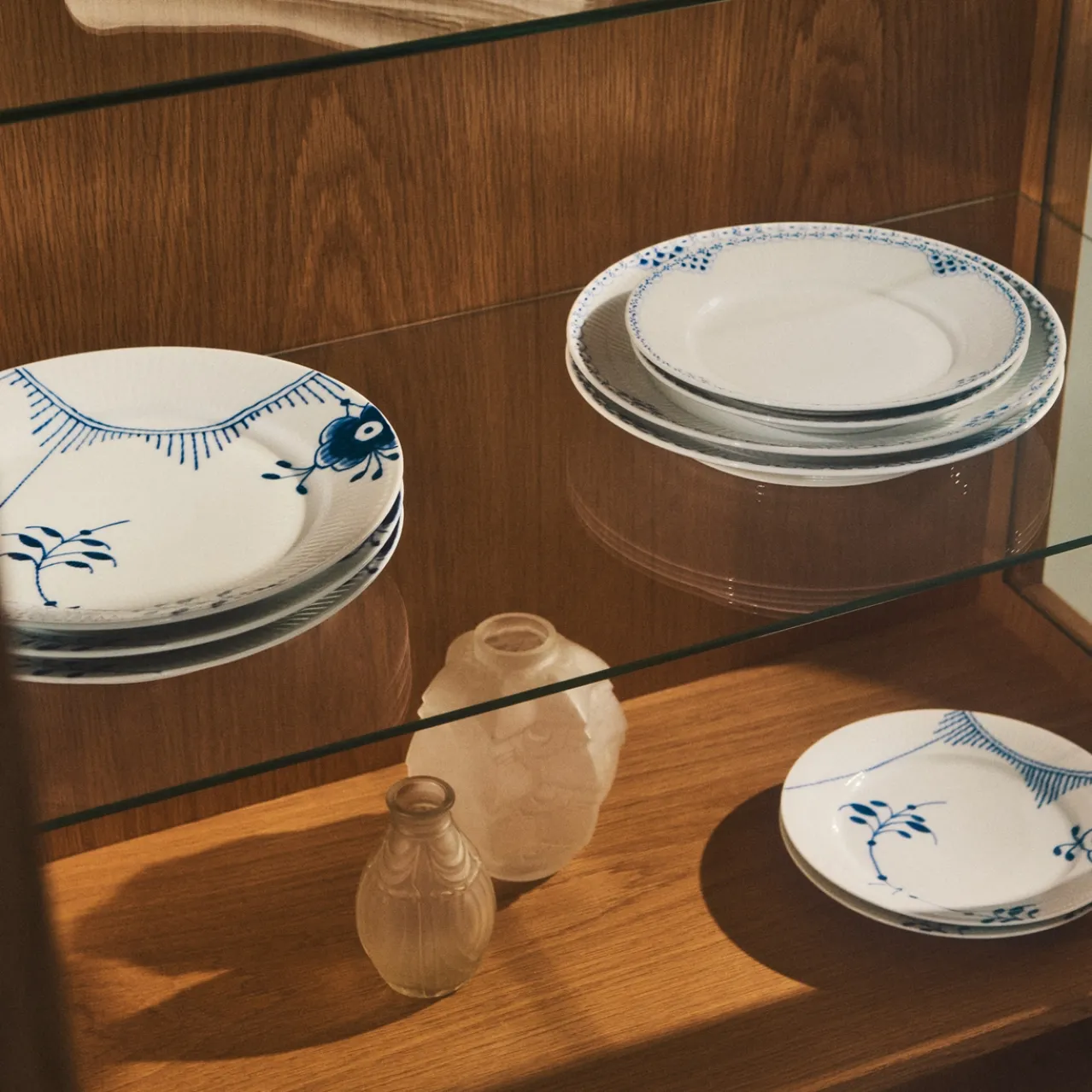 Blue Fluted Mega Plate, Decoration 2, 22 cm