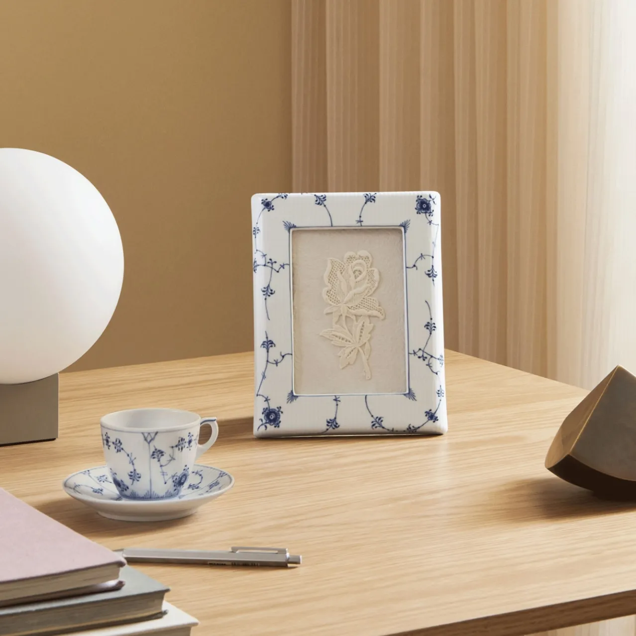 Blue Fluted Plain Picture Frame, 21 cm