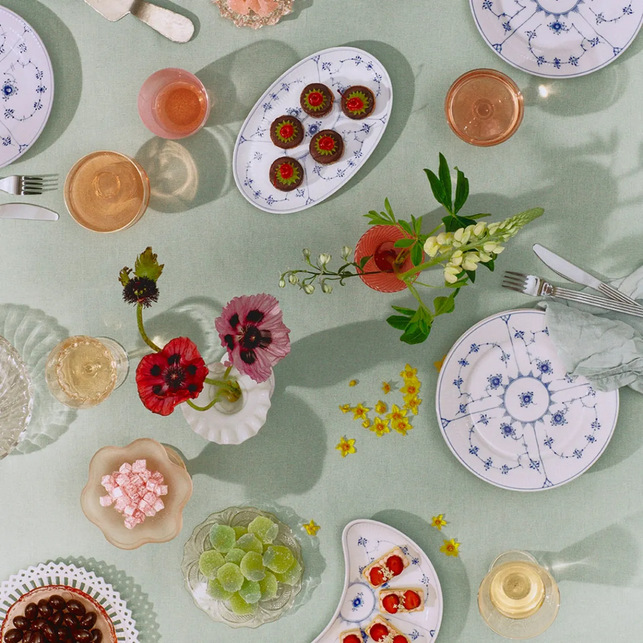 Blue Fluted Plain Assiette, 23.5 cm