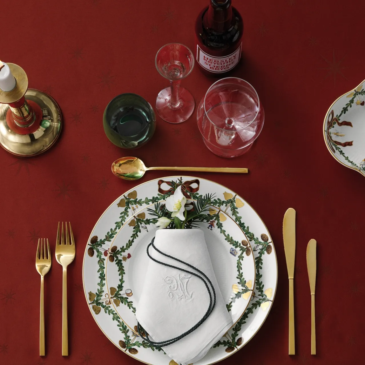 Star Fluted Christmas Dish, 22 cm