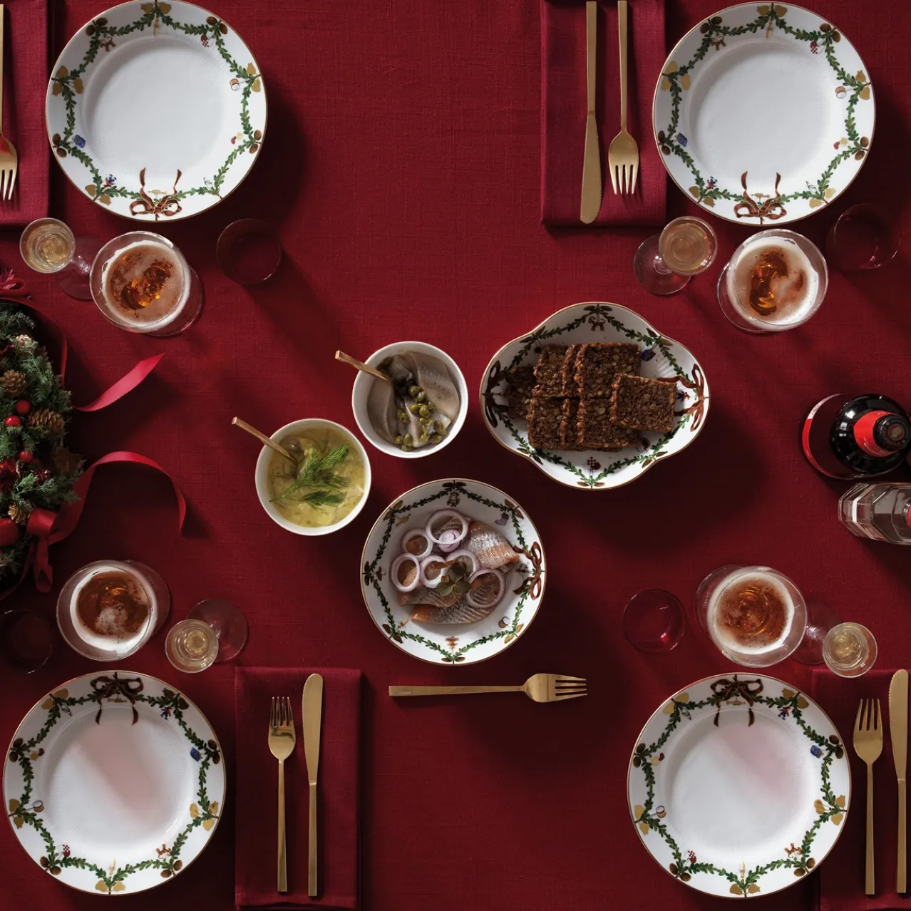 Star Fluted Christmas Plate, 21 cm