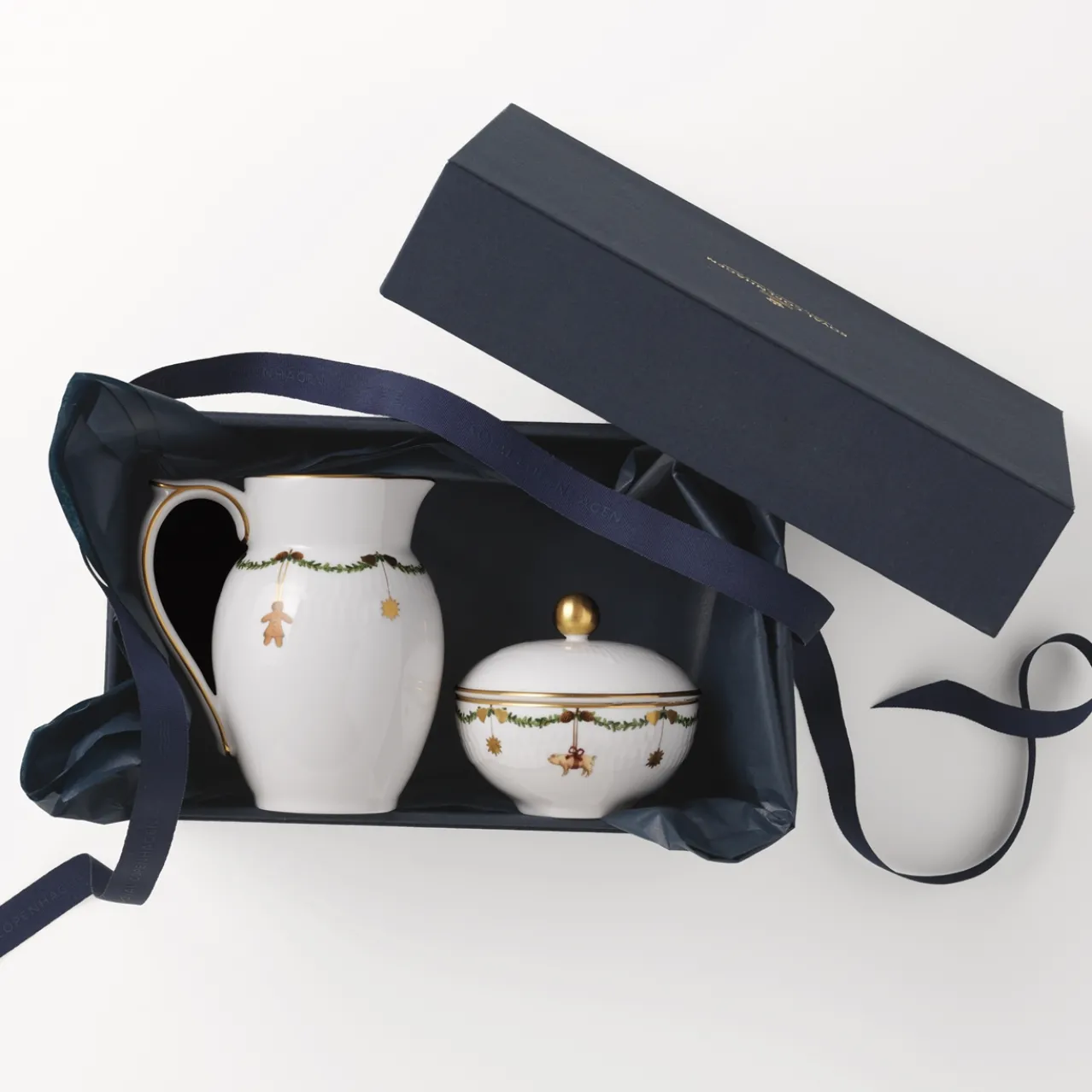 Star Fluted Christmas Milk Jug, 39 cl