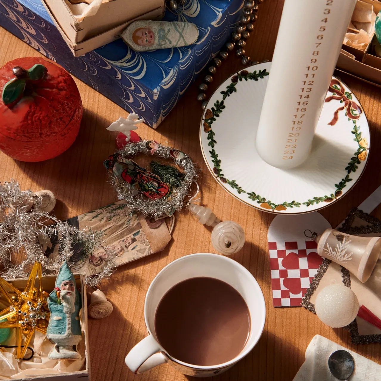 Star Fluted Christmas Candle Holder, 15.5 cm