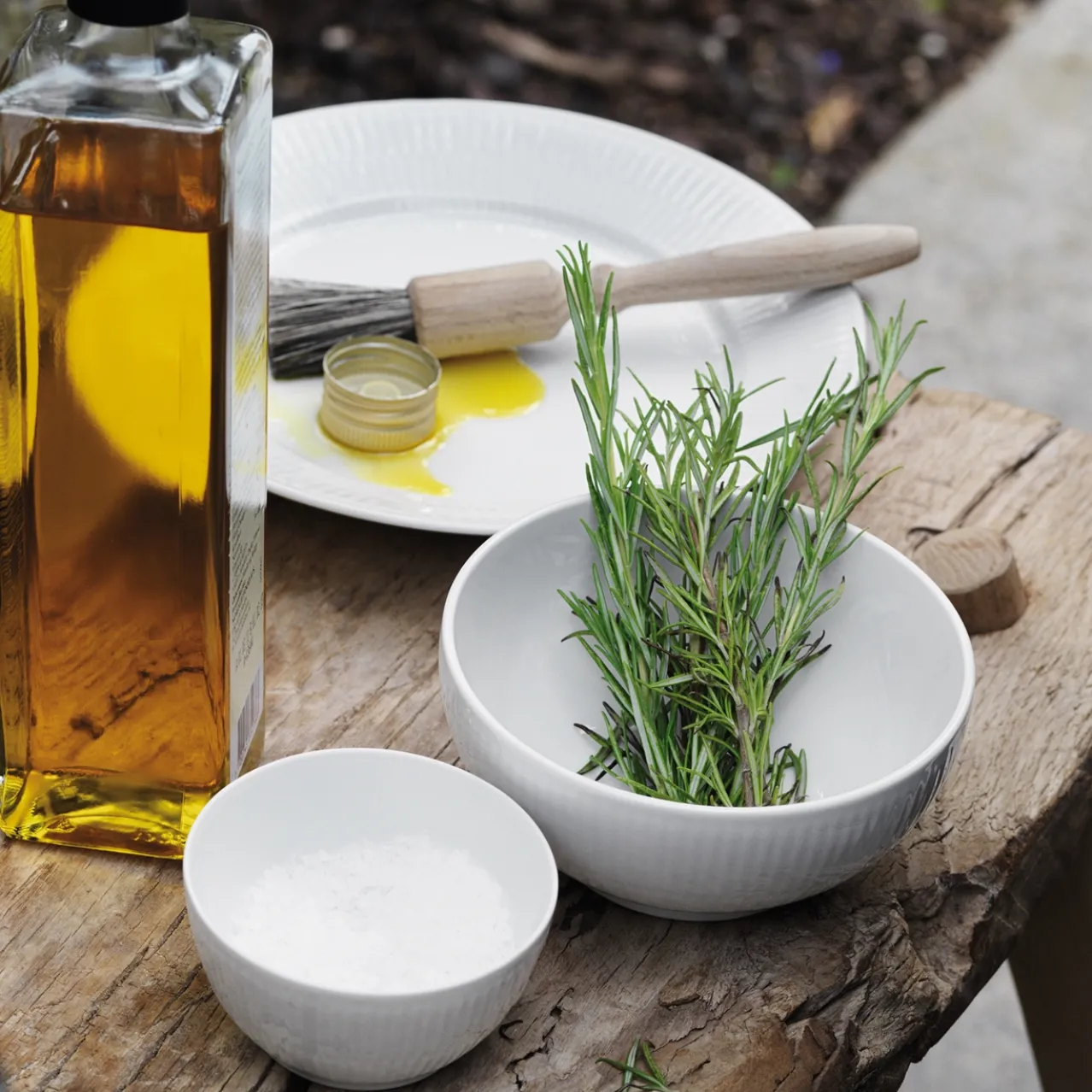 White Fluted Bowl, 47 cl