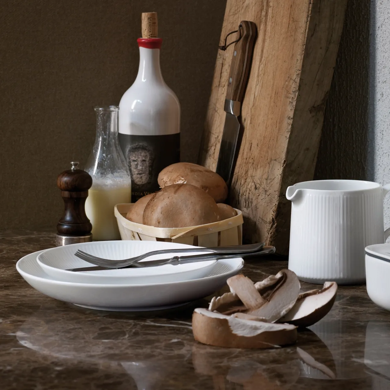 White Fluted Plate Coupe, 20 cm