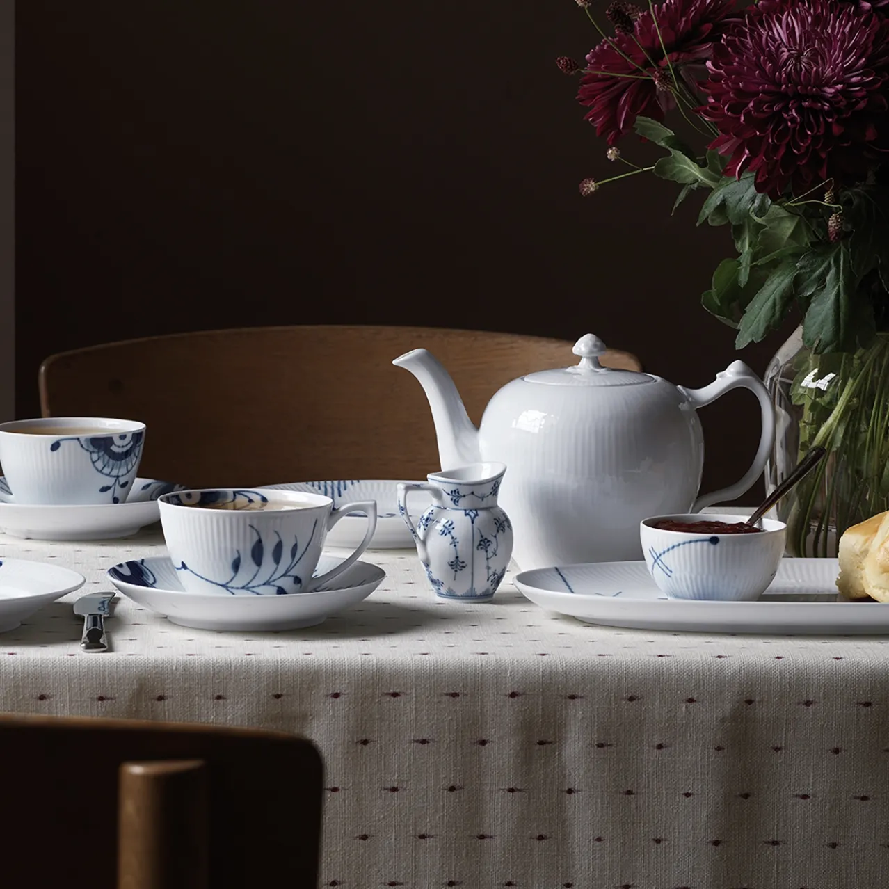 White Fluted Teapot, 100 cl